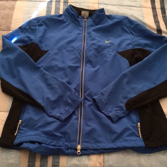Nike Other - 🐇 NIKE Light jacket, blue and black, dry fit, XL